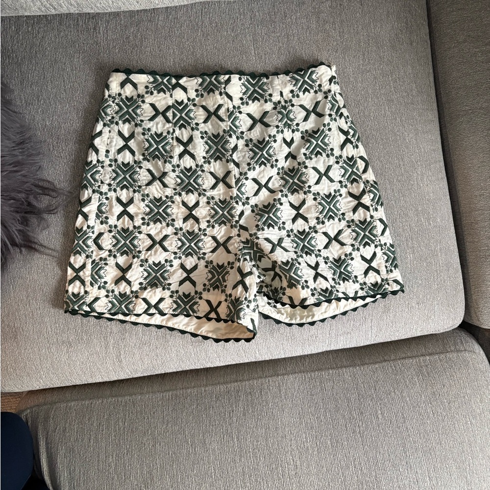 Zara High Waist Green and White Shorts